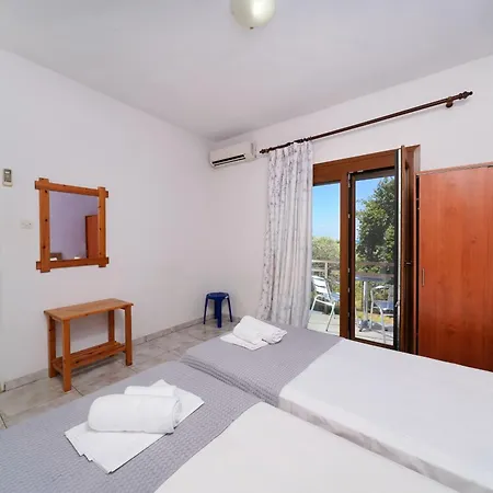 Athina Villa Hotel