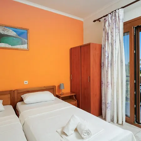 Athina Villa * Kinira