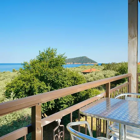 Athina Villa Kinira