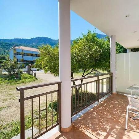 Hotel Athina Villa *