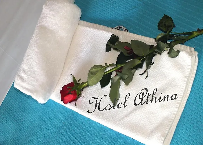 αθηνά Κοίνυρα