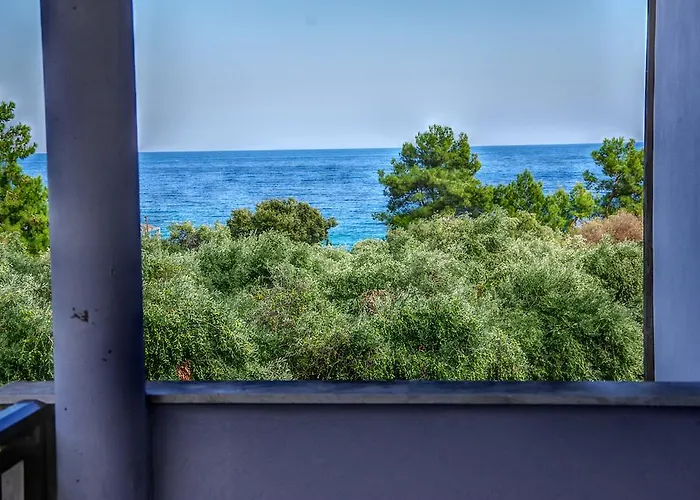 αθηνά Ξενοδοχείο *