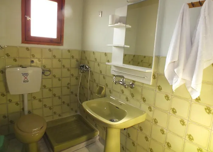 αθηνά Ξενοδοχείο Κοίνυρα