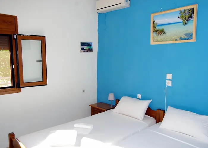 αθηνά Ξενοδοχείο *