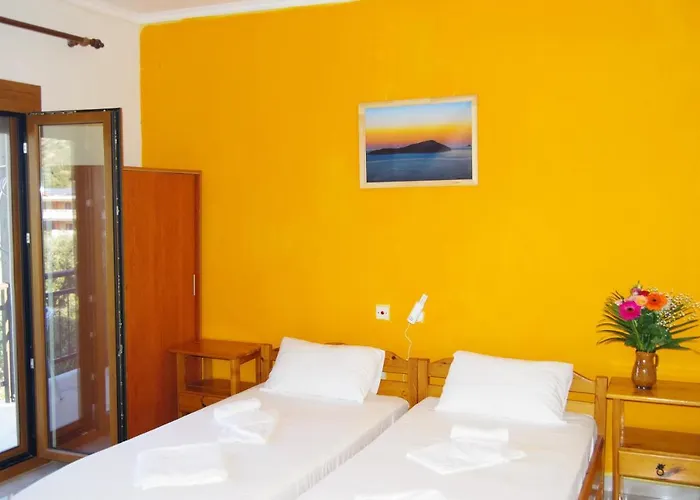 αθηνά Ξενοδοχείο *